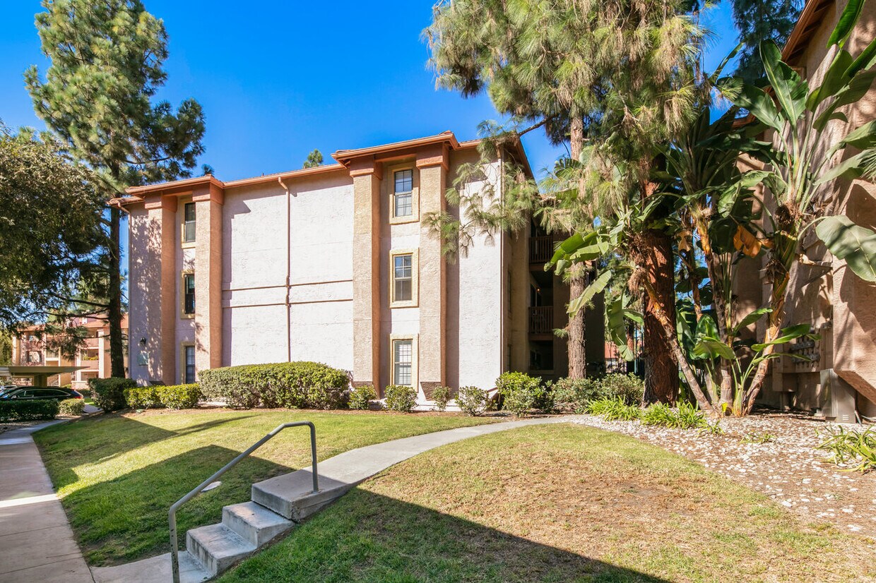 Primary Photo - 12043 Alta Carmel Ct