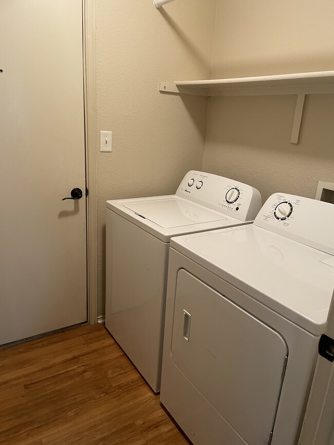 Foto del edificio - 184 Prairie Springs Loop