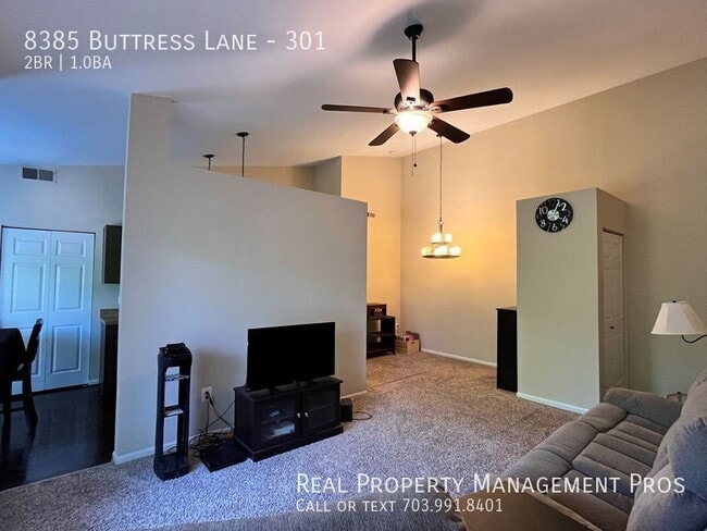 Foto del edificio - 8385 Buttress Ln