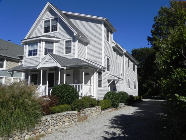 Foto del edificio - 7 Hawkins Ave