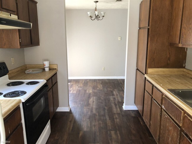 Building Photo - 3 br, 2 bath Duplex - 639 San Mario Ct 639...