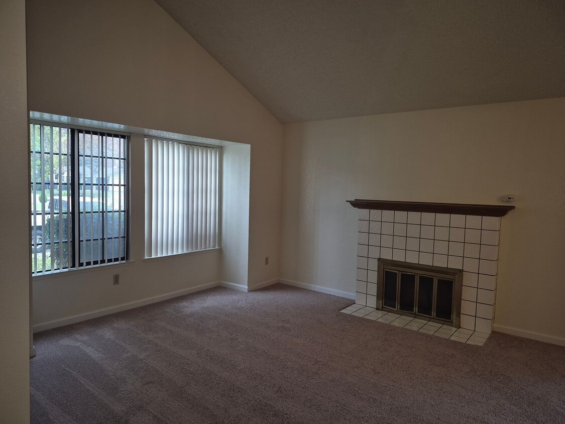 Adorable 3 bedroom 2 bath home - Adorable 3 bedroom 2 bath home