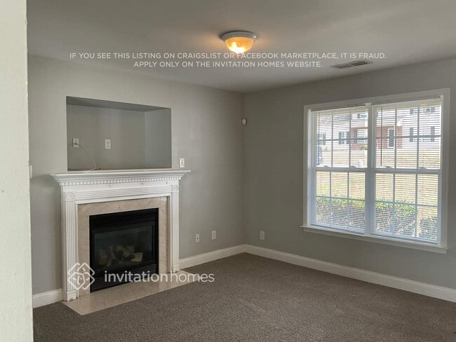 Building Photo - 407 Mooseberry Ln