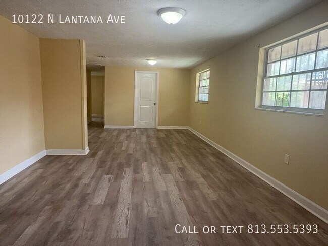 Foto del edificio - 10122 N Lantana Ave