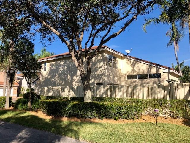 Foto del edificio - 1140 Oysterwood St