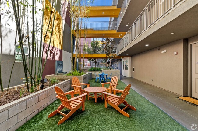 Foto del edificio - Legacy Apartments