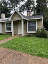 Building Photo - 2910 Richview Park Cir W