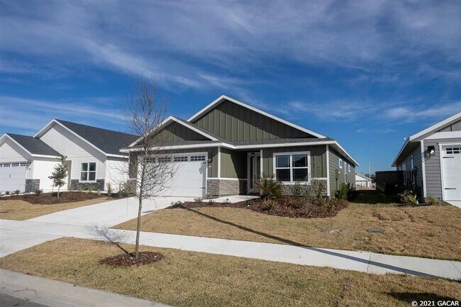 Building Photo - 1689 SW 71st CIR