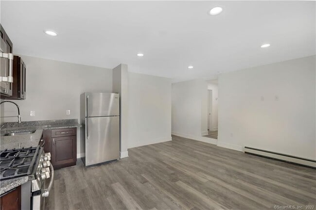 Building Photo - 1785 Boston Ave