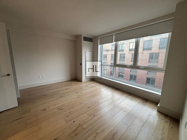 Foto del edificio - Beautiful 2 Bedroom 2 Bath In East Village...