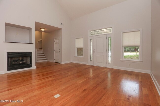 Photo - Rental Avail in Olde Point! House