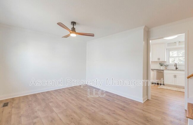 Foto del edificio - 8514 Maplewood Trail