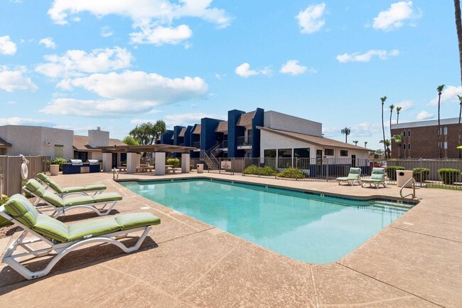 Building Photo - Sorrento Apartments