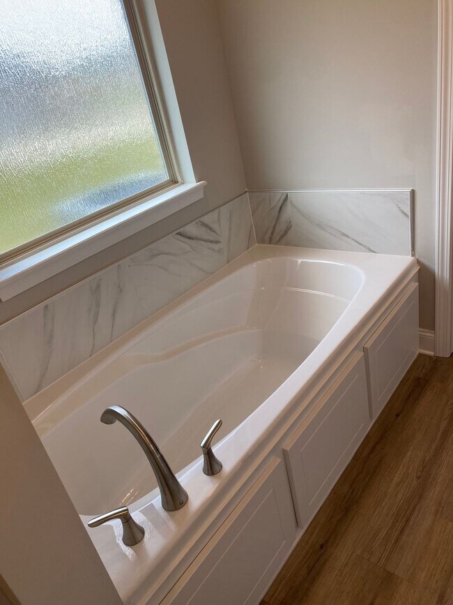 Building Photo - JUST REDUCED!! PLUS..***Move in Special..1...