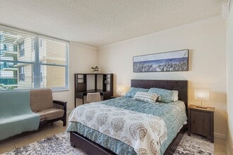 Building Photo - 2501 S Ocean Dr