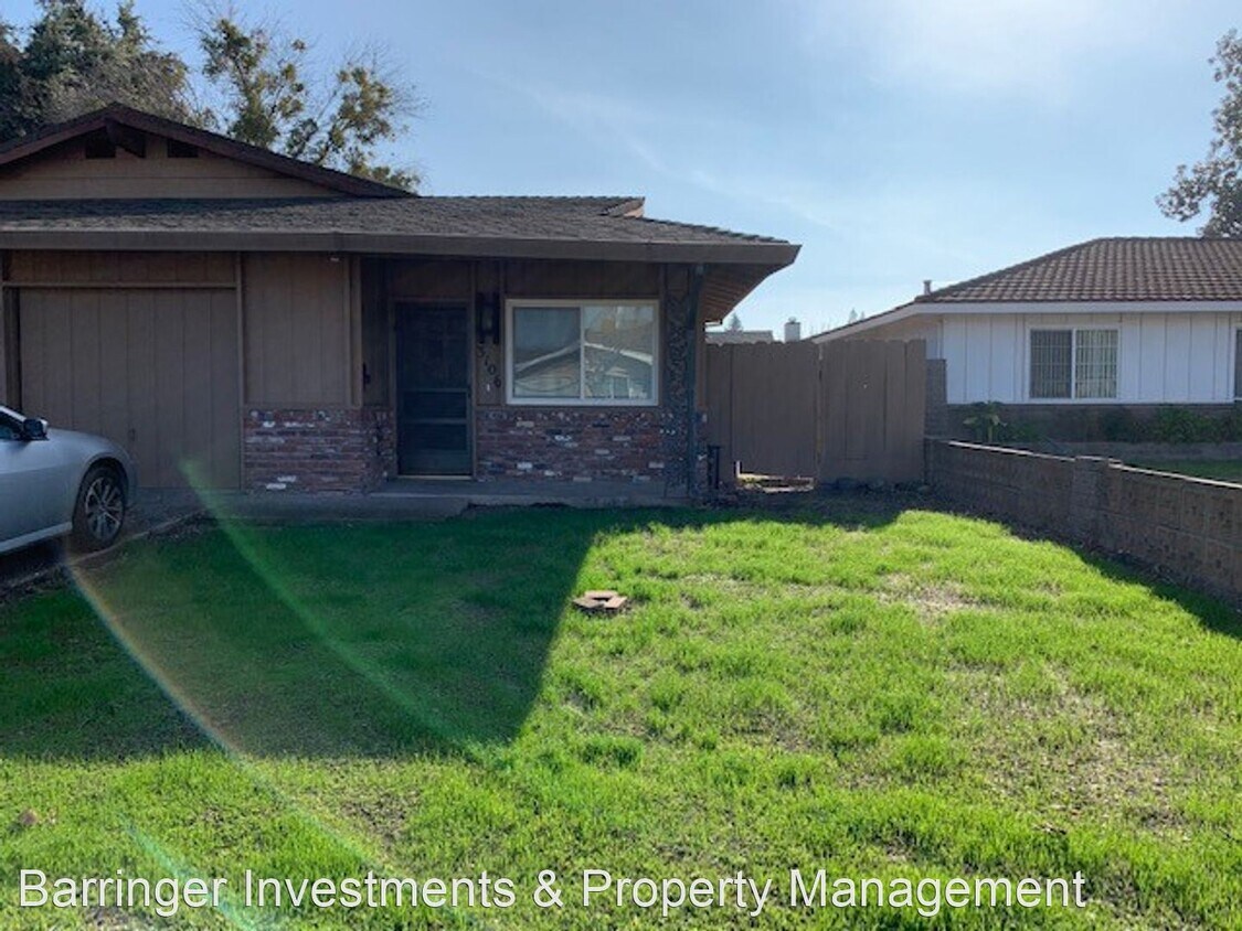 2 br, 1 bath House 3106 W Swain Rd House Rental in Stockton, CA