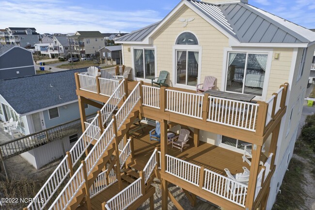 Building Photo - 330 Sea Shore Dr