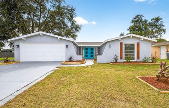 Building Photo - 9633 Lakeside Ln