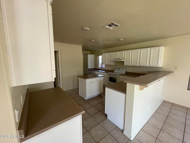 Foto del edificio - 4725 E Goldfinch Gate Ln