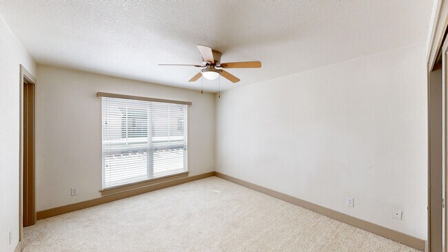 Interior Photo - Barton Creek Landing