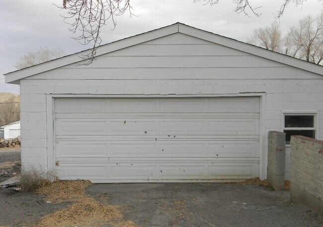 Building Photo - Available Now! Call the office to schedule...