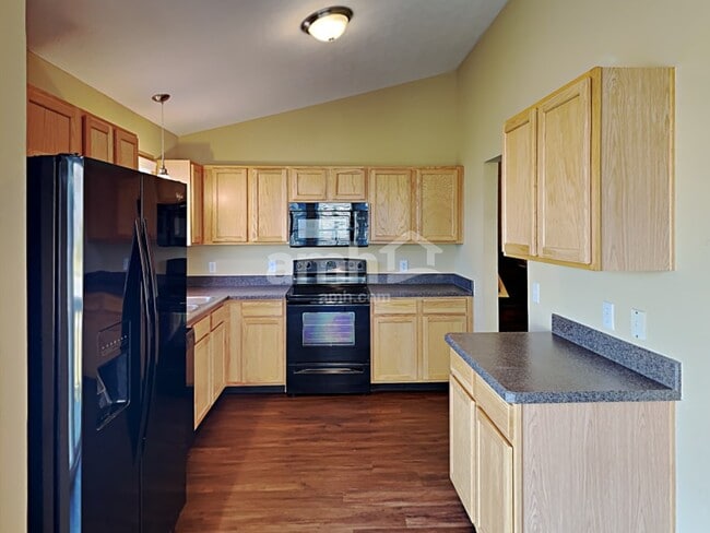 Building Photo - 818 Bent Oak Dr