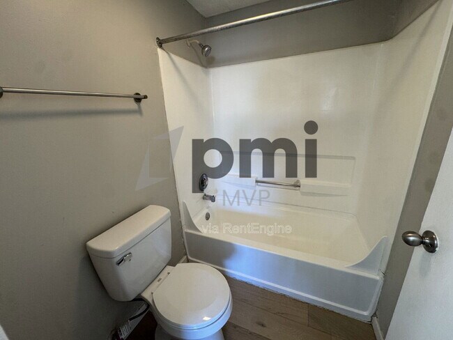 Foto del edificio - 2785 Wedge St