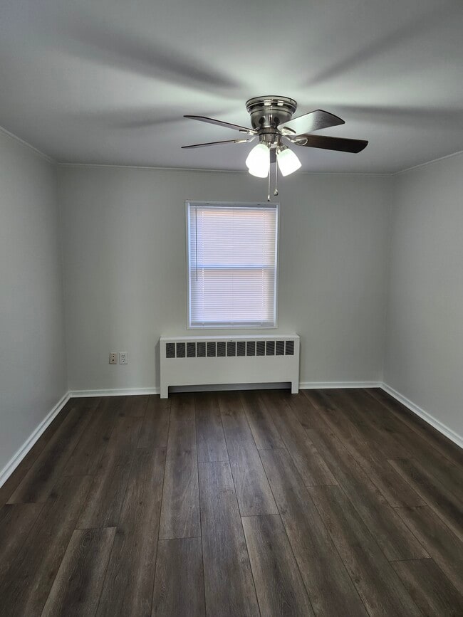 Building Photo - 1502 Catasauqua Rd