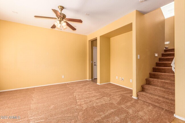 Foto del edificio - 1732 E Elgin St