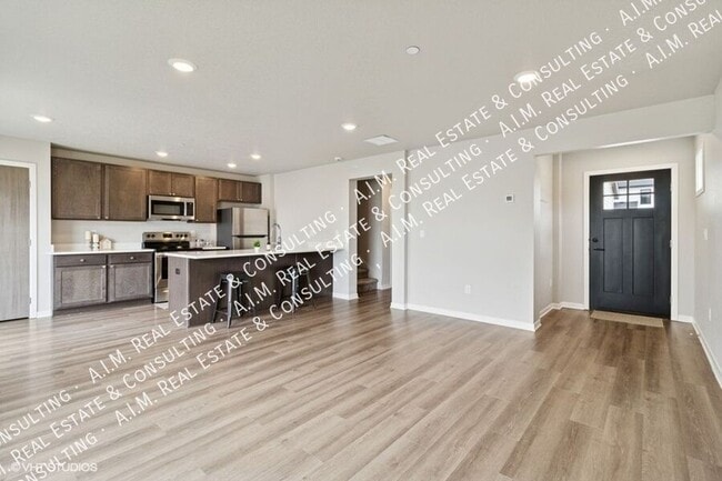 Building Photo - 1100 Edgeland St SW