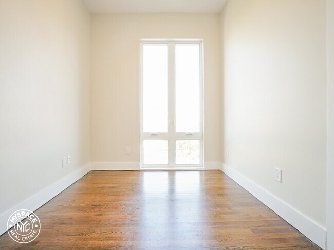 Foto del edificio - 276 Nostrand Ave.