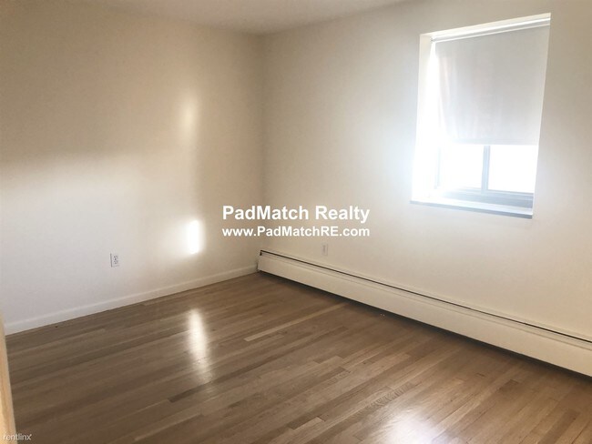Building Photo - 2 br, 1 bath  - 805 Mount Auburn St