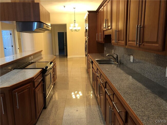 Foto del edificio - 210 W Division St
