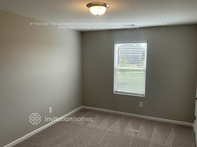 Building Photo - 2105 Boxwood Cir