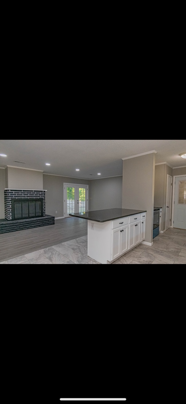 Building Photo - 414 Janice St