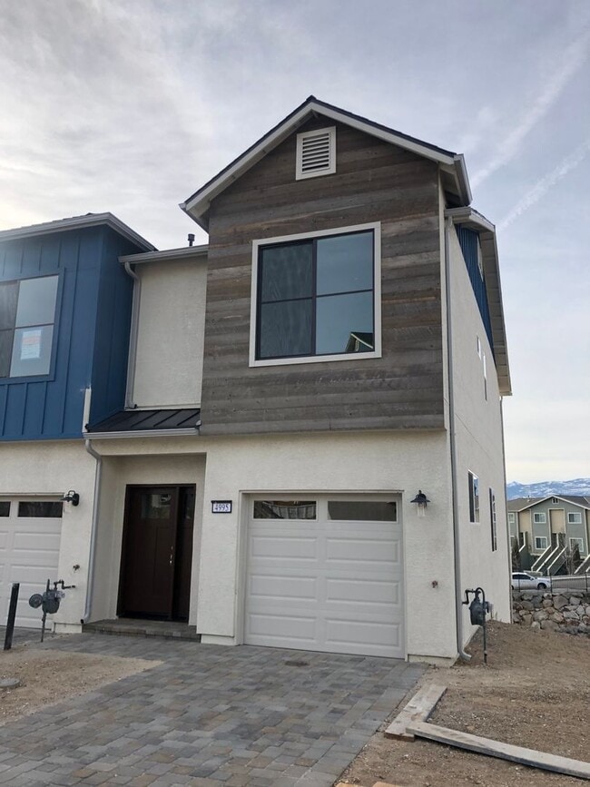 Building Photo - 4995 Ronald Stephen Cir