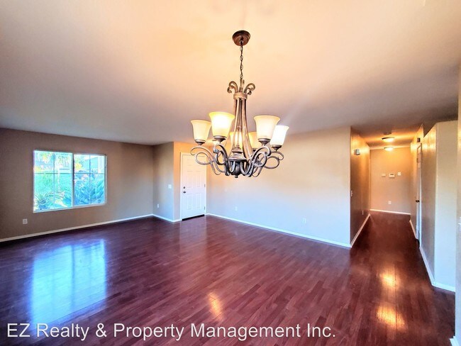 Building Photo - 5 br, 2 bath House - 4390 Willowglen Way