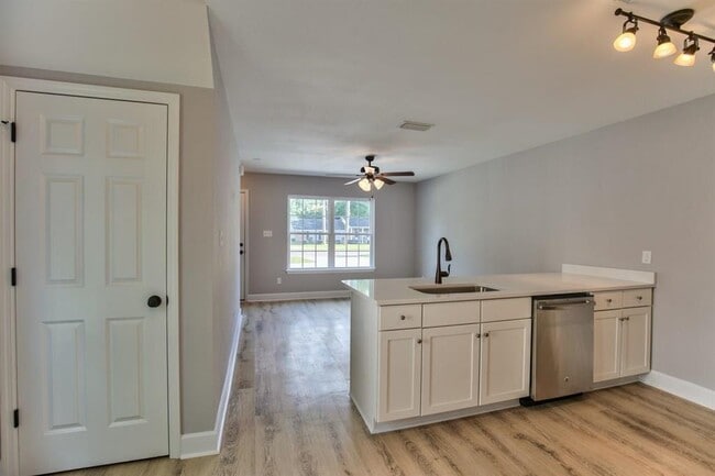 Building Photo - 2812 Kilkierane Dr