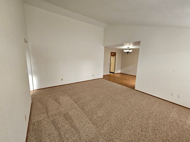 Foto del edificio - 855 Fran St SE