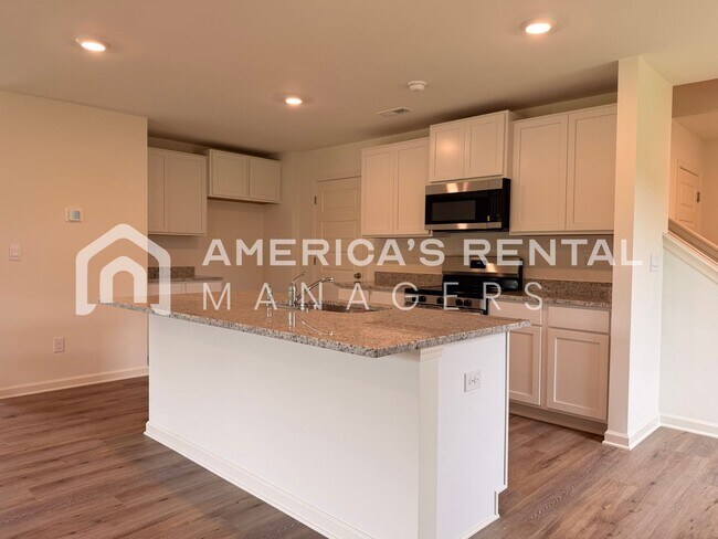 Foto del edificio - HALF OFF DEPOSIT SPECIAL!! New Constructio...