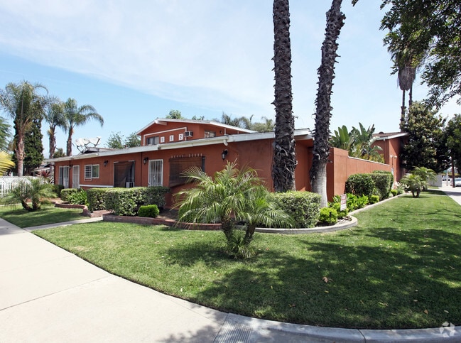 Building Photo - 112 N Walnuthaven Dr