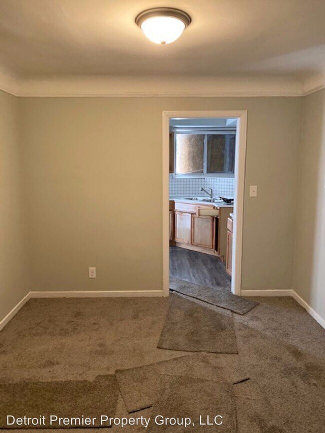 Building Photo - 3 br, 1 bath House - 12757 Mettetal St.