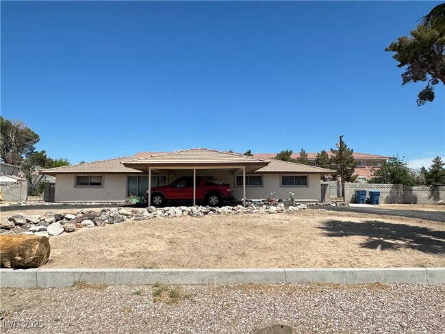 Building Photo - 2186 Gabriel Dr