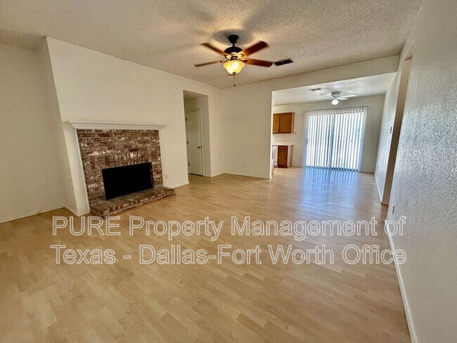 Building Photo - 824 Blue Ridge Dr
