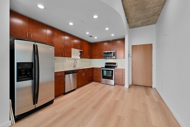 Foto del edificio - 5925 Almeda Rd