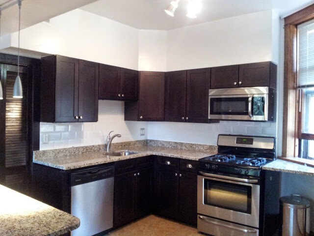 Primary Photo - 3338 N Wolcott Ave
