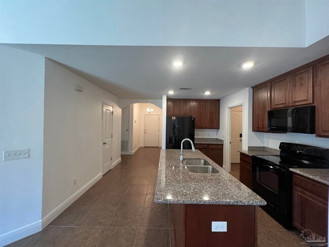 Building Photo - 5616 Shooting Star Ct