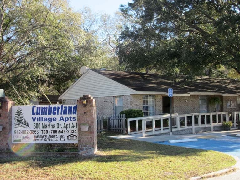 Cumberland Village Apartments in Saint Marys, GA