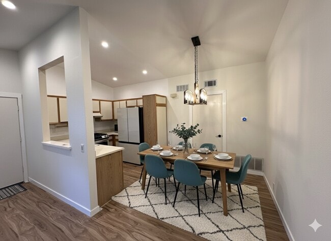 Foto del edificio - 7130 Woodlake Ave