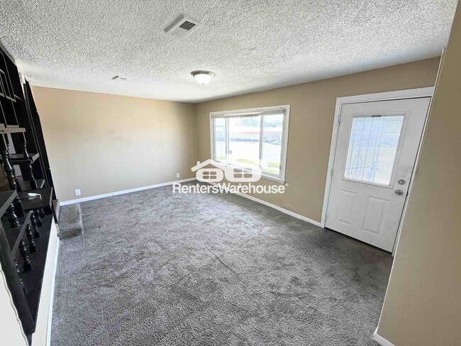 Building Photo - 6802 Longview Rd
